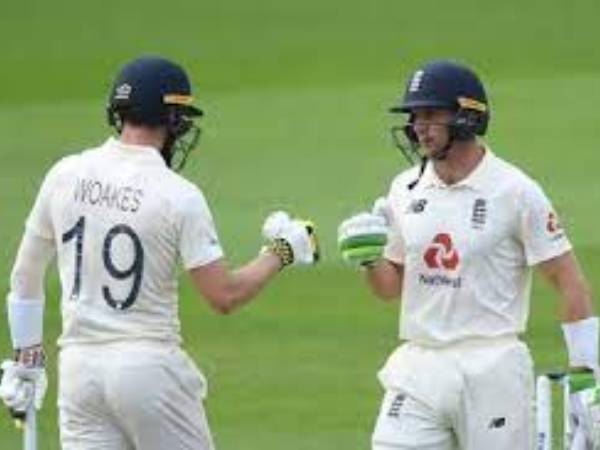 ఒలి పోప్ హాఫ్ సెంచరీ..