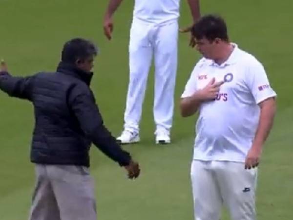 టీమిండియా ప్లేయర్నంటూ.. టీమిండియా ప్లేయర్నంటూ..