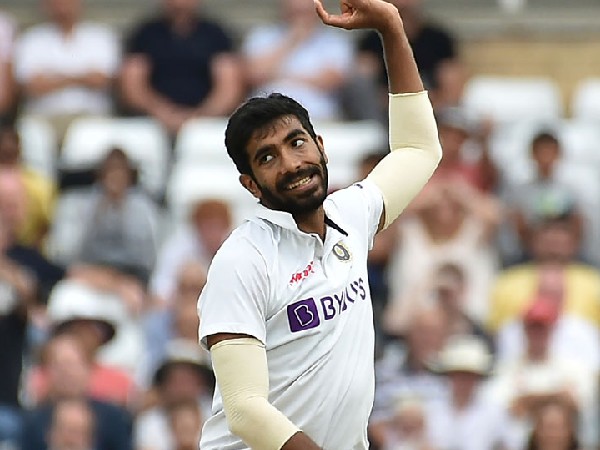 విజయానికి నాలుగు వికెట్ల దూరంలో భారత్: