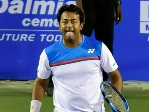 ఒక రోజు ముందు ట్విన్‌ టవర్స్‌లోనే: