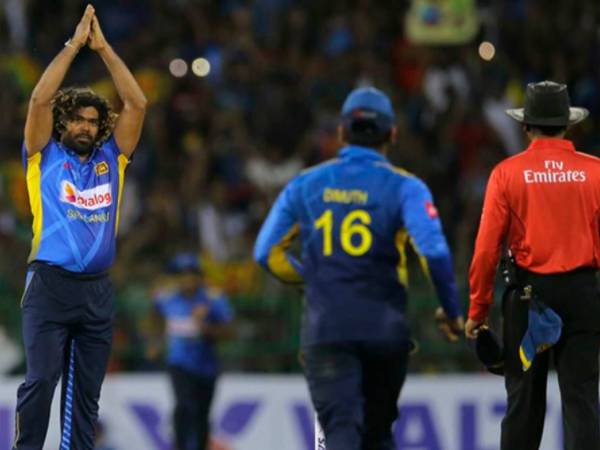 అయిదుసార్లు హ్యాట్రిక్‌: