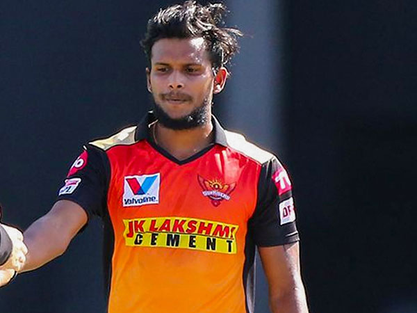 నటరాజన్ స్థానంలో నెట్ బౌలర్..