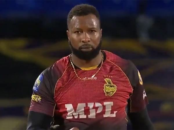 సిమ్మన్స్, పోలార్డ్ విఫలం