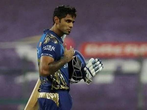  జోరు తగ్గిన యాదవ్..