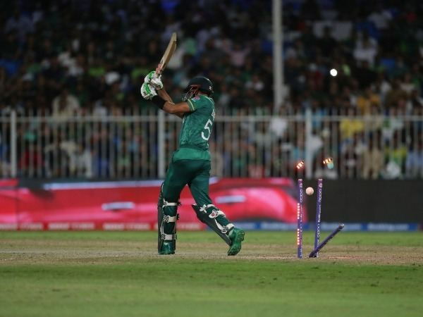 కారణం లేకుండా విమర్శించవద్దు.. కారణం లేకుండా విమర్శించవద్దు..