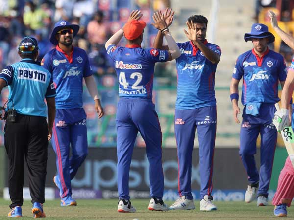 హెడ్ టు హెడ్ రికార్డ్స్