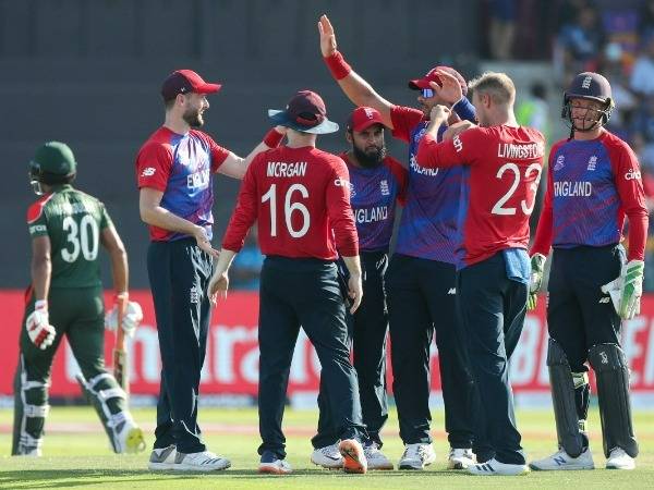 ఫైనల్లో పాక్ X ఇంగ్లండ్..