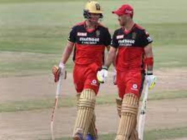 మాక్స్‌వెల్‌ మెరిసినా: