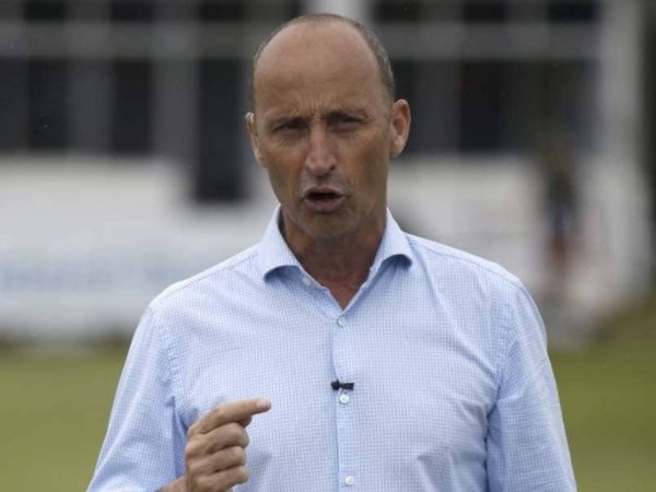  ఎవడూ ఫేవరేట్ కాదు..