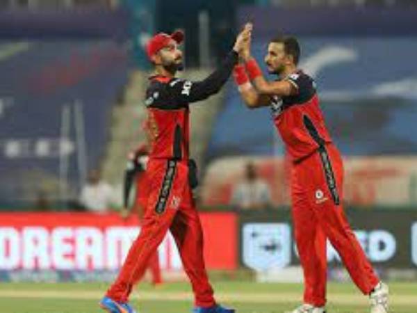 మరో మూడు వికెట్లు పడగొడితే: