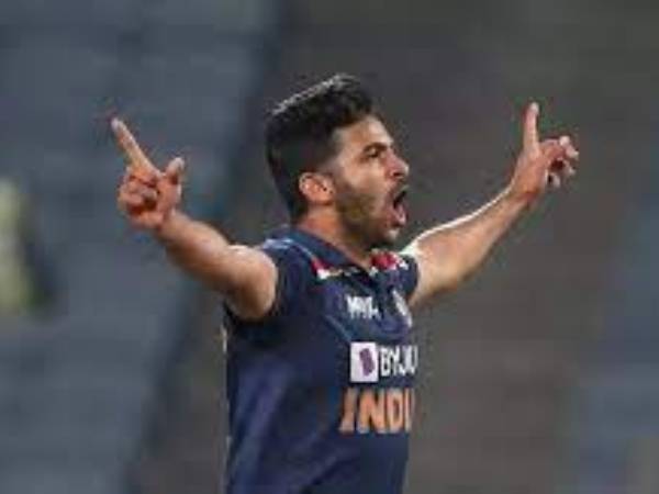 శార్దూల్‌ ఉంటే బాగుంటుంది: