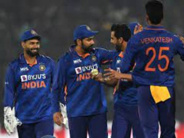  ఈడెన్ గార్డెన్‌లో వైట్ వాష్