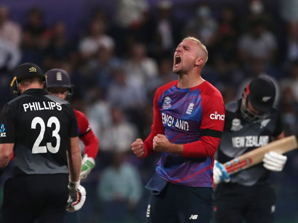 13 పరుగులకే 2 వికెట్లు