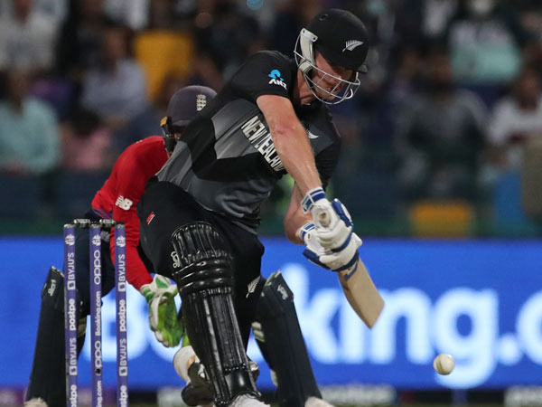 ప్రశాంతంగా కూర్చిండిపోయిన జిమ్మీ