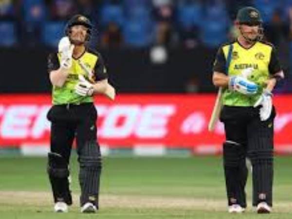  చెలరేగిన ఫించ్‌: