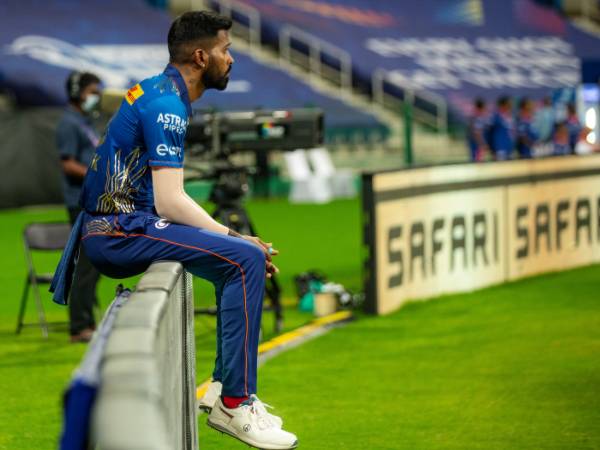  సీమ్ బౌలింగ్ ఆల్‌రౌండర్ కావాలి: