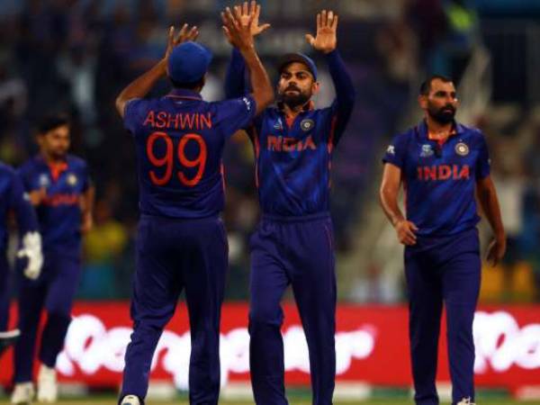 షమీ మాయ: