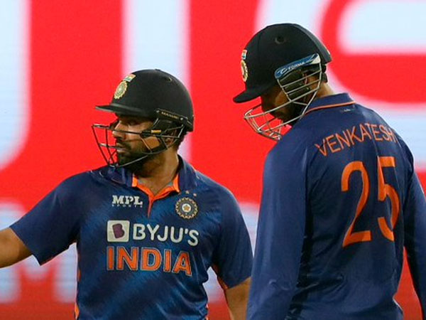 మూడు మ్యాచ్‌లల్లో టాప్ స్కోరర్‌గా..