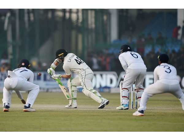 ఉత్కంఠగా మ్యాచ్..