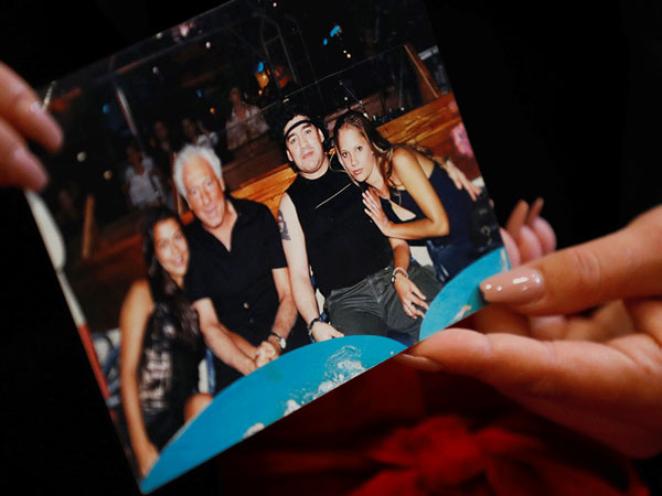 తనలాంటి వారు..