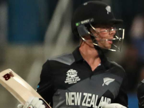 సొంతగడ్డపై ఓడించడం..