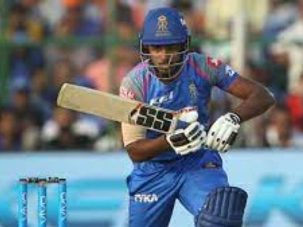 రిజర్వ్ ఆటగాళ్లకు చోటు: రిజర్వ్ ఆటగాళ్లకు చోటు: