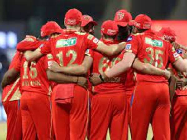 పంజాబ్ కింగ్స్ విచిత్ర నిర్ణయం..