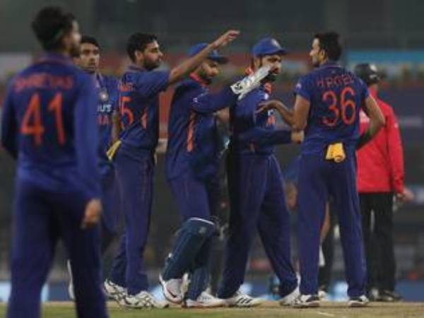  చెలరేగిన హర్షల్..