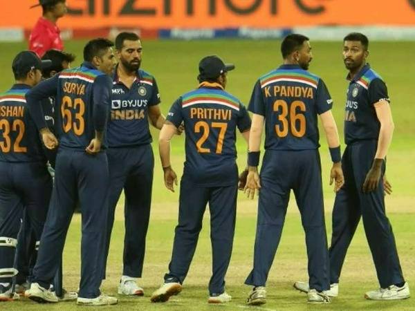 టూ మచ్ క్రికెట్..