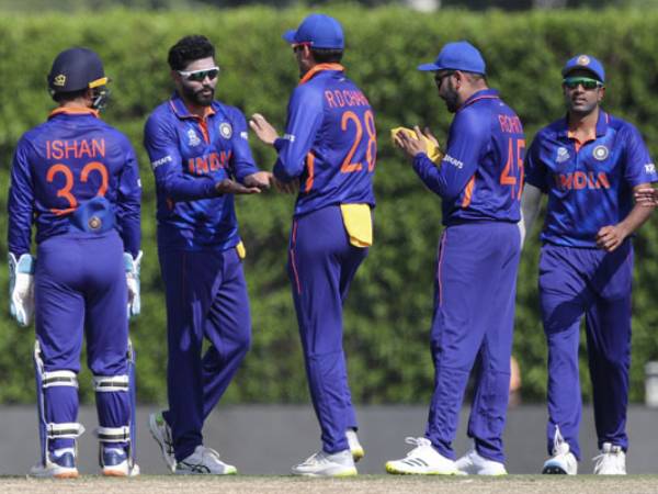 ఐపీఎల్ స్టార్స్కు చాన్స్.. ఐపీఎల్ స్టార్స్కు చాన్స్..