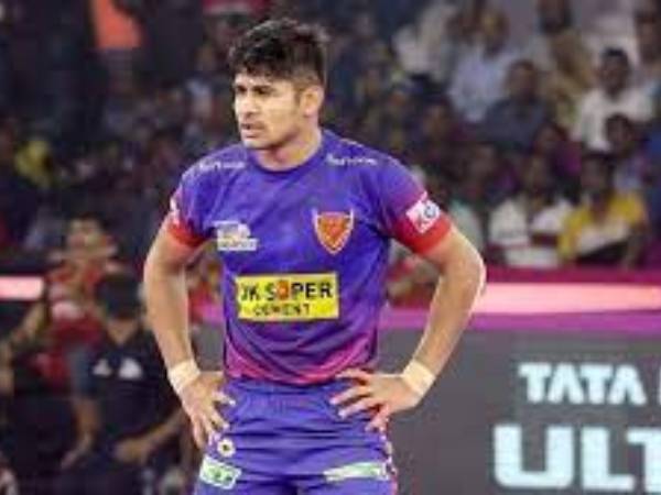 న‌వీన్ ఖాతాలో మైల్‌స్టోన్ రికార్డు