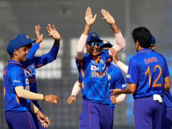 బంగ్లా చిత్తు..