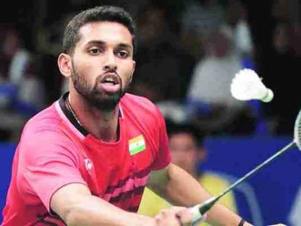 ఒకే పార్శ్వంలో ముగ్గురు...