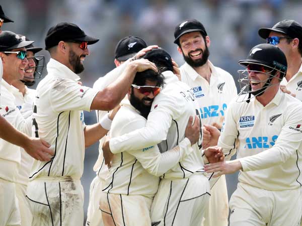 332 పరుగుల ఆధిక్యంలో..