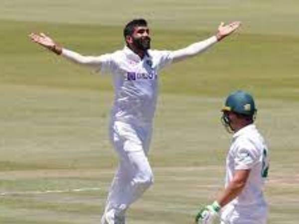 చెలరేగిన బుమ్రా..