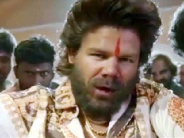 కోహ్లీ సెటైర్స్..