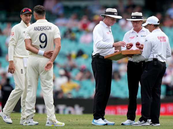 భాగ‌స్వామ్యానికి బ్రేక్