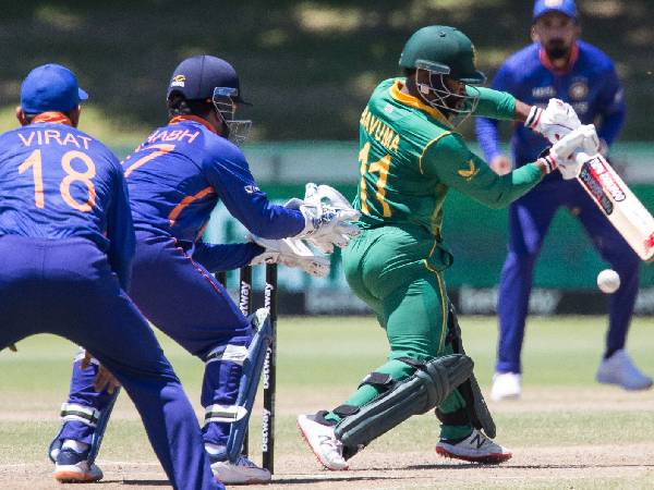 ఆరంభం అదిరినా..