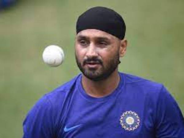  ధోనీని నిందించడం లేదు..