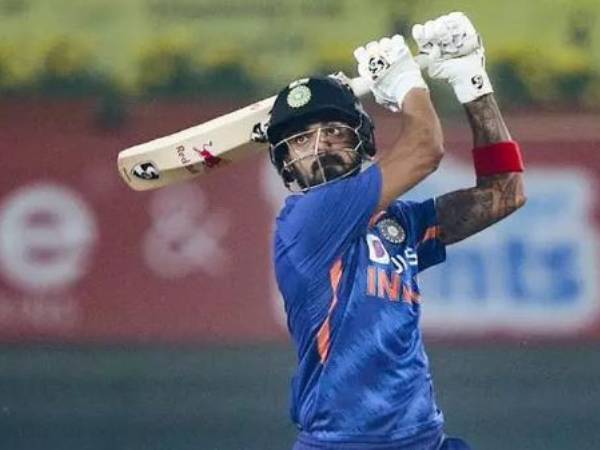 ఒత్తిడిని అధిగమించలేక..