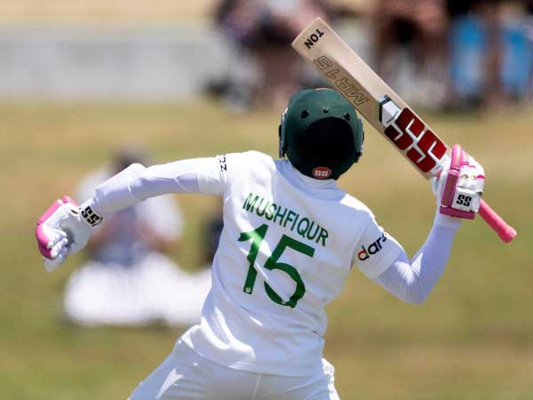 కుప్ప కూలిన బంగ్లాదేశ్‌