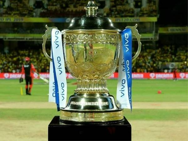 అత్య‌ధిక డ‌బ్బు ఉన్న‌ది ఆ జ‌ట్లే