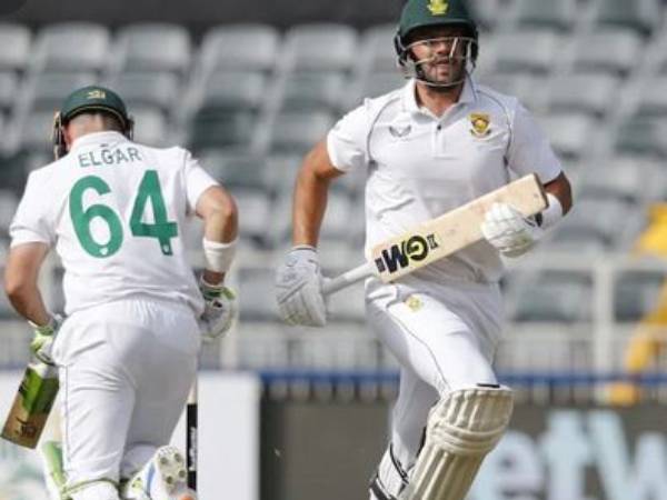 సౌతాఫ్రికా లక్ష్యం 240