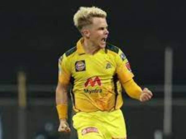 గాయంతో దూరం