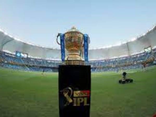 వేదిక‌పై సందిగ్ధం