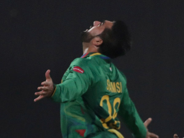 సఫారీ స్పిన్నర్లే..