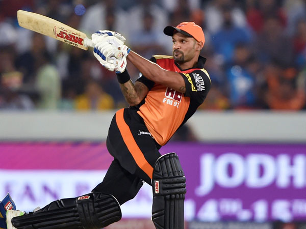 ధావ‌న్ రికార్డులు