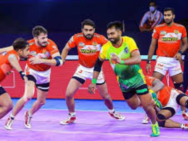 టైటాన్స్ ఓటమి