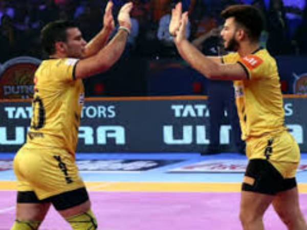 అట్ట‌డుగున టైటాన్స్‌