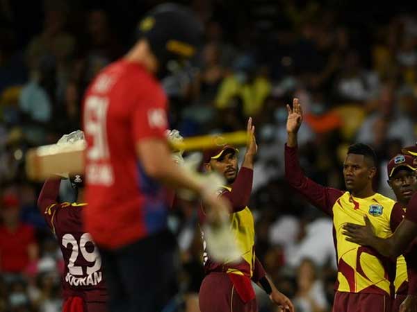 ల‌క్ష్య‌చేధ‌న‌లో ఇంగ్లండ్ త‌డ‌బాటు